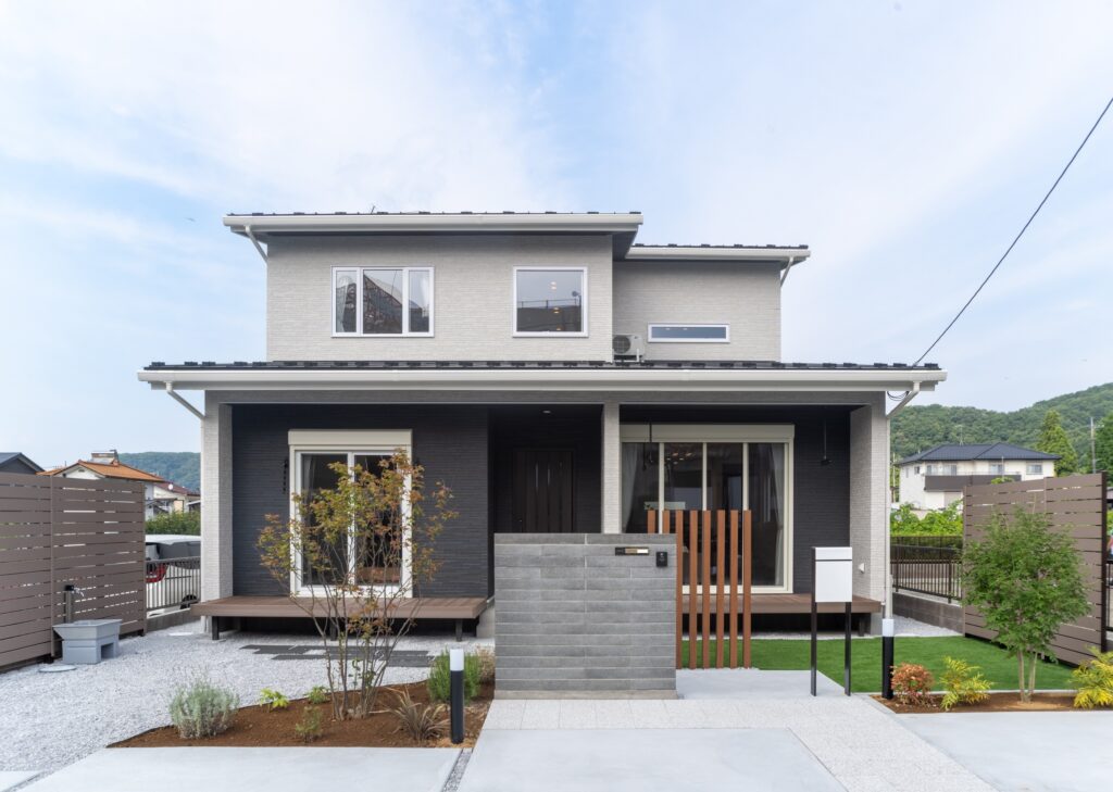 【NEW】勾配天井が広がる、和とモダンが調和した暮らし