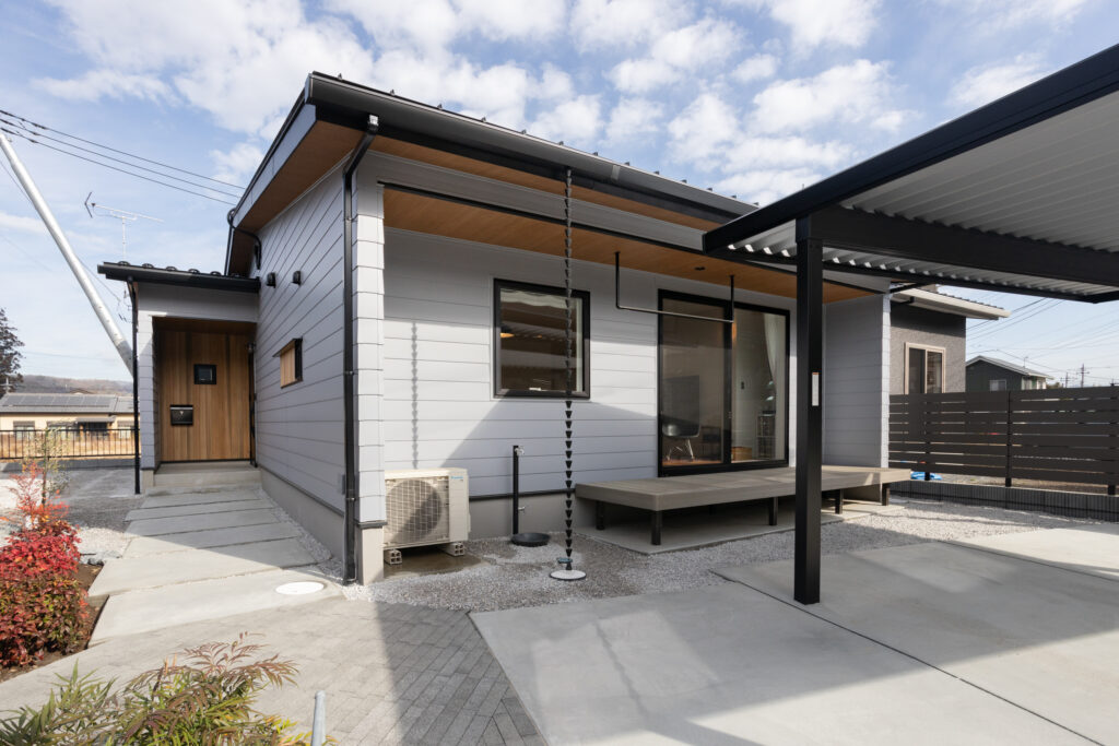 【NEW】外とつながる暮らし、こだわりと趣味を楽しむ平屋